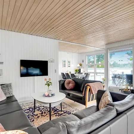 Feriehus Cozy In With Sauna *