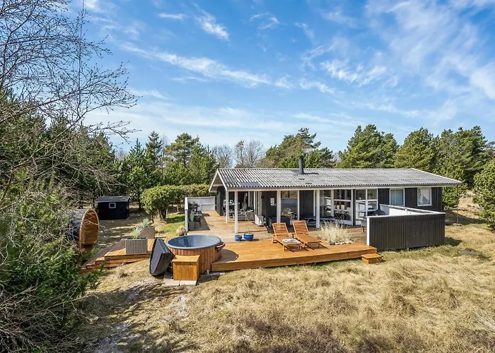 別荘 Cozy In With Sauna